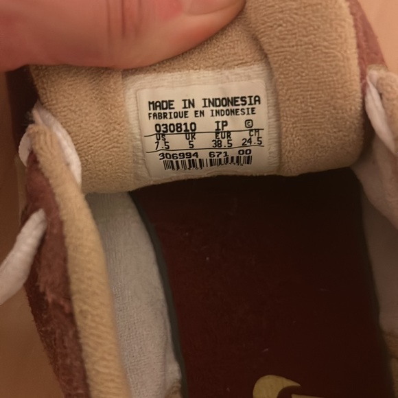 Nike, Size 7.5, red and gold, USC colors. - Picture 4 of 5